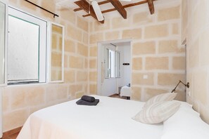 3 sovrum, strykjärn/strykbräda, gratis wi-fi och sängkläder