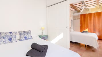 3 bedrooms, iron/ironing board, free WiFi, bed sheets