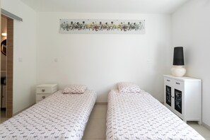 3 camere, ferro/asse da stiro, Wi-Fi gratuito, lenzuola