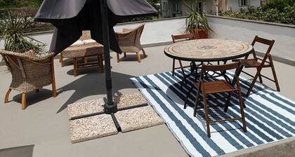 Holiday Home 'Casetta Esmeralda' with Sea View, Private Terrace and Wi-Fi