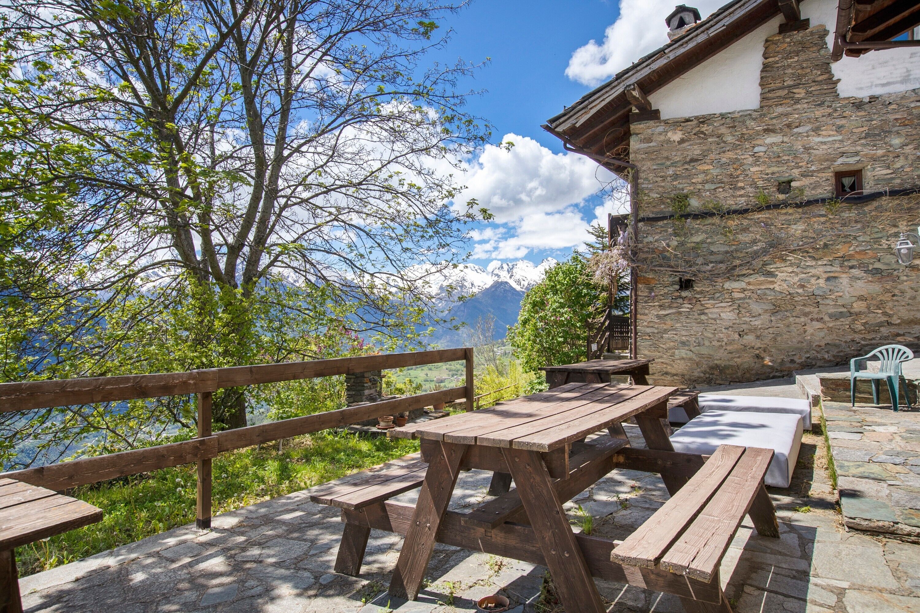 屋外ダイニングエリア