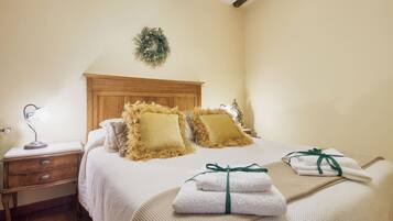 3 chambres, Wi-Fi gratuit, draps fournis