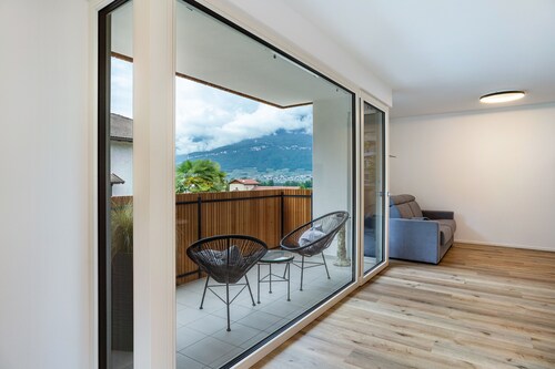 Apartment '2' with Mountain View, Wi-Fi and Air Conditioning