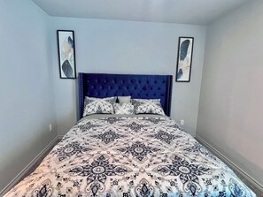 3 bedrooms, iron/ironing board, free WiFi, bed sheets
