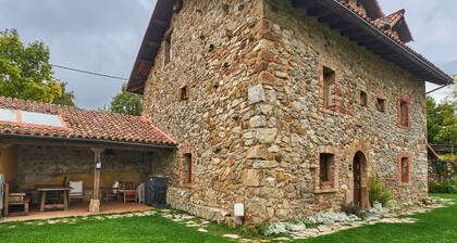 Holiday Home 'La Venta Del Alma' with Mountain Views, Private Terrace and Wi-Fi