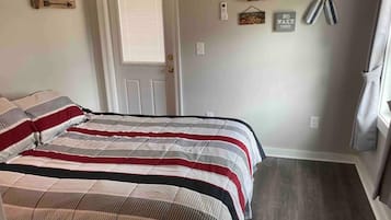 2 bedrooms, iron/ironing board, travel crib, free WiFi