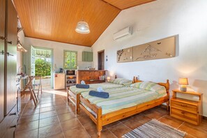 1 habitación y ropa de cama 