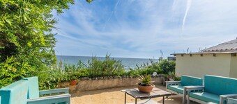 Seafront Studio Stefan with Sea View, Private Terrace, and Air Conditioning