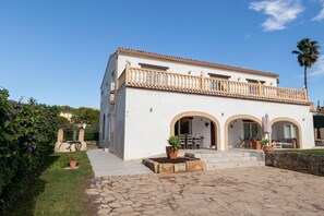 Exterior - Villa 'Paulina' with Mountain View, Wi-Fi and Air Conditioning (Xàbia)