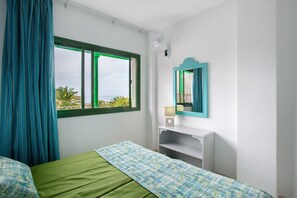2 slaapkamers, een strijkplank/strijkijzer, gratis wifi, beddengoed