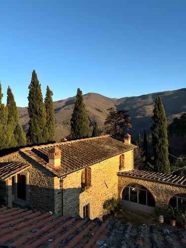 Agriturismo „La Casa Di Colle“ mit Bergblick und Gemeinschaftsgarten