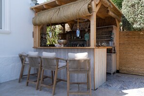 Bar (in der Unterkunft)