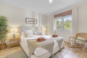 4 habitaciones, tabla de planchar con plancha y wifi gratis 