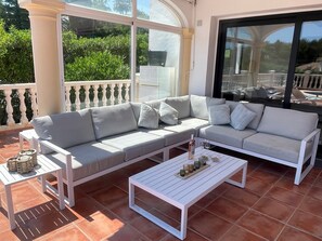 TV, fireplace - Villa 'La Gavina' with Mountain View, Wi-Fi and Air Conditioning (La Mandarina)