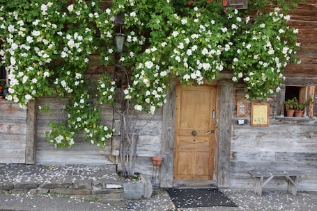 Exterior detail. Chalet 'Le Vieux Madrier' with Lake View, Private Terrace and Wi-Fi