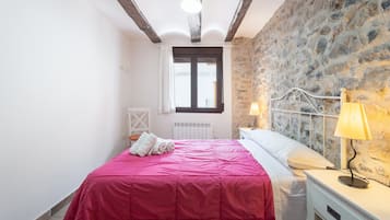 2 dormitoris, planxa i posts de planxar i wifi gratuïta