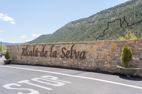 Property grounds. Holiday Apartment "Casa El Cojo 2C" with Mountain View, Balcony & Wi-Fi
