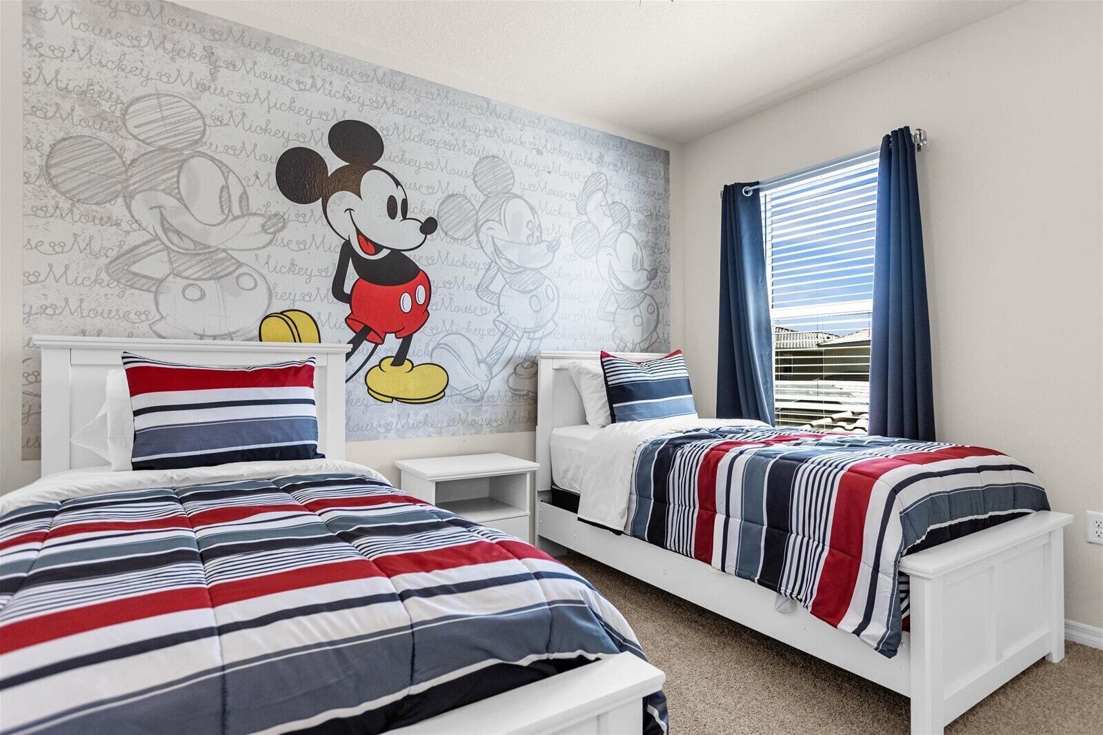 BRAND NEW 5 Bed 5 Bath Pool Game Room Harry Potter Mickey Themed Rooms