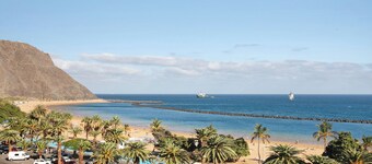 Vacation Apartment 'Leonor San Andrés' with Sea View and Wi-Fi