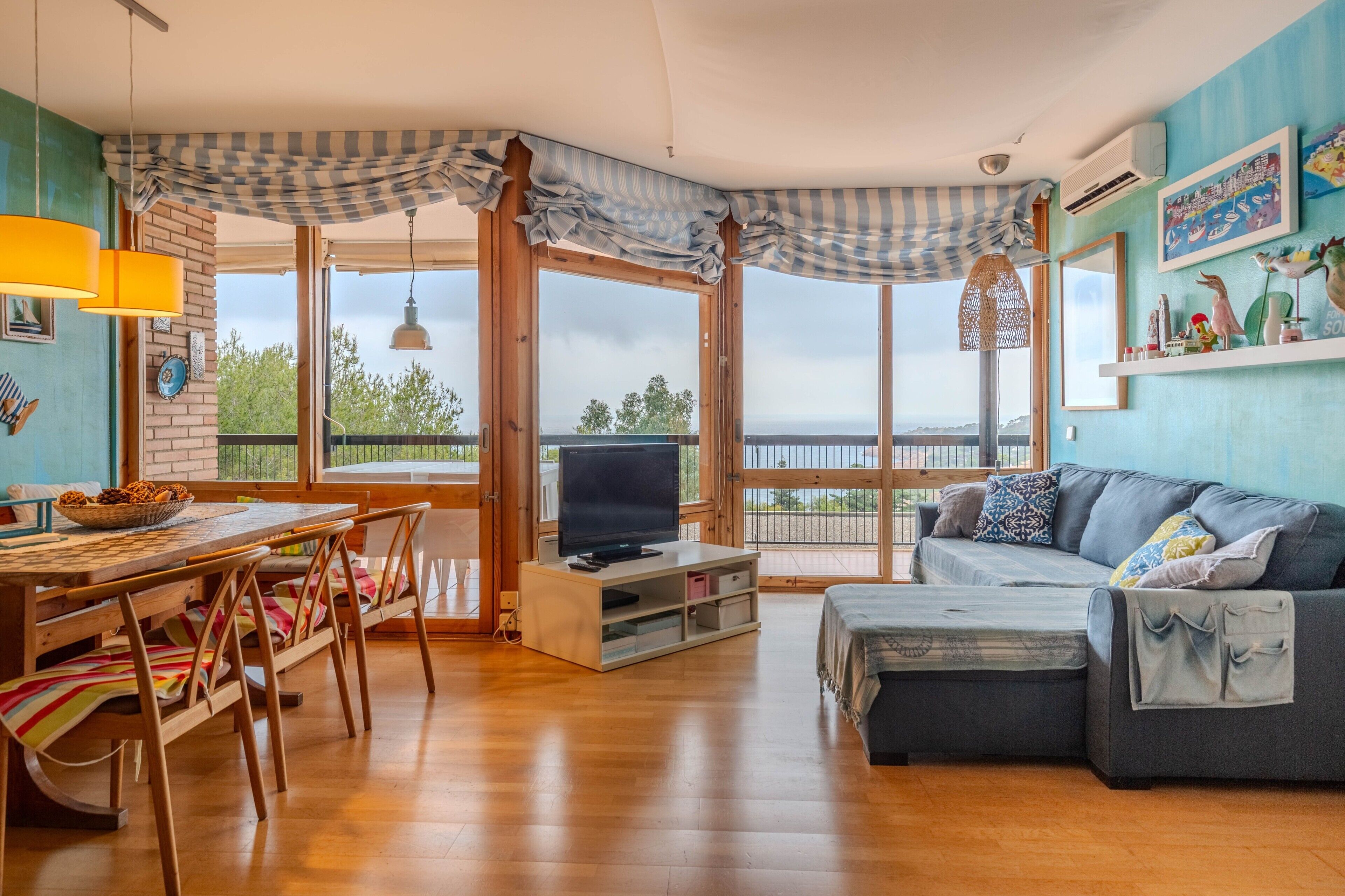 Televisor i reproductor de DVD 