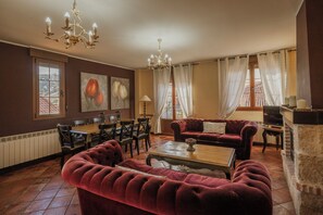 TV, peis og bordtennis