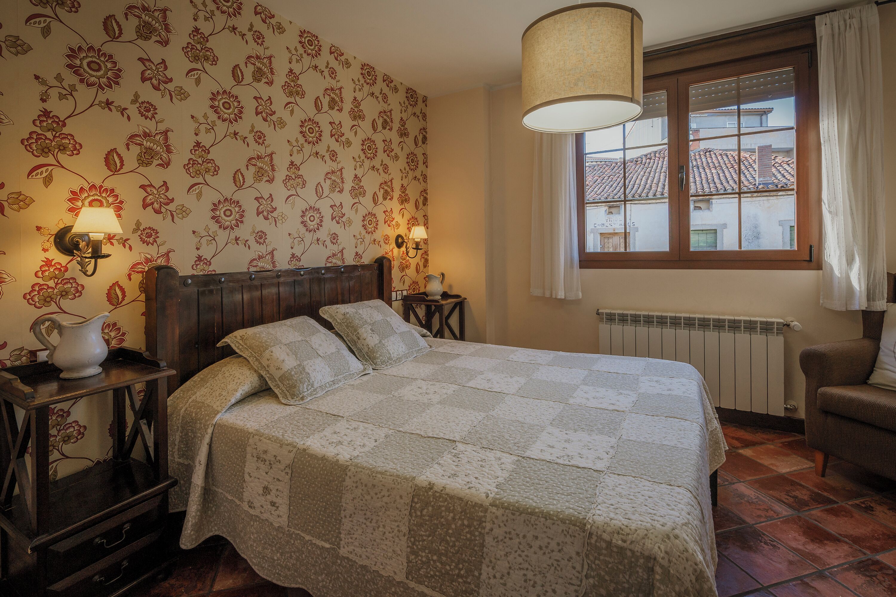 4 chambres, fer et planche à repasser, Wi-Fi gratuit, draps fournis