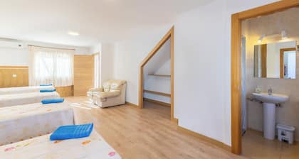 Property In A Holiday Village 'Las Gargantas De Gredos' with Mountain View and Air Conditioning