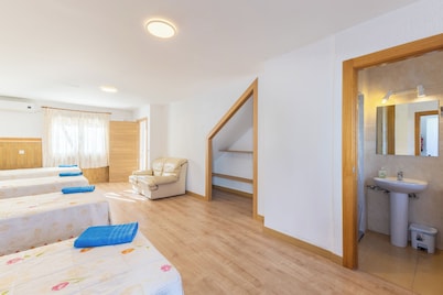 Property In A Holiday Village 'Las Gargantas De Gredos' with Mountain View and Air Conditioning