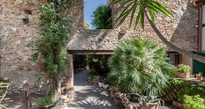 Chambre d'hÎtes 'Oranger Chambre Double Vue Jardin' avec jardin partagé, Wi-Fi et climatisation