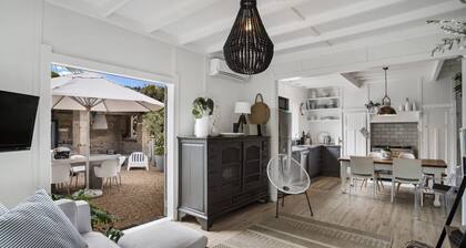 French Cottage by Waiheke Pure - Character filled home, private outdoor terrace, centrally located