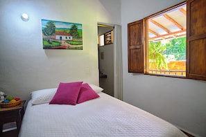 Quarto casal luxo, vista para a piscina | Wi-Fi de cortesia