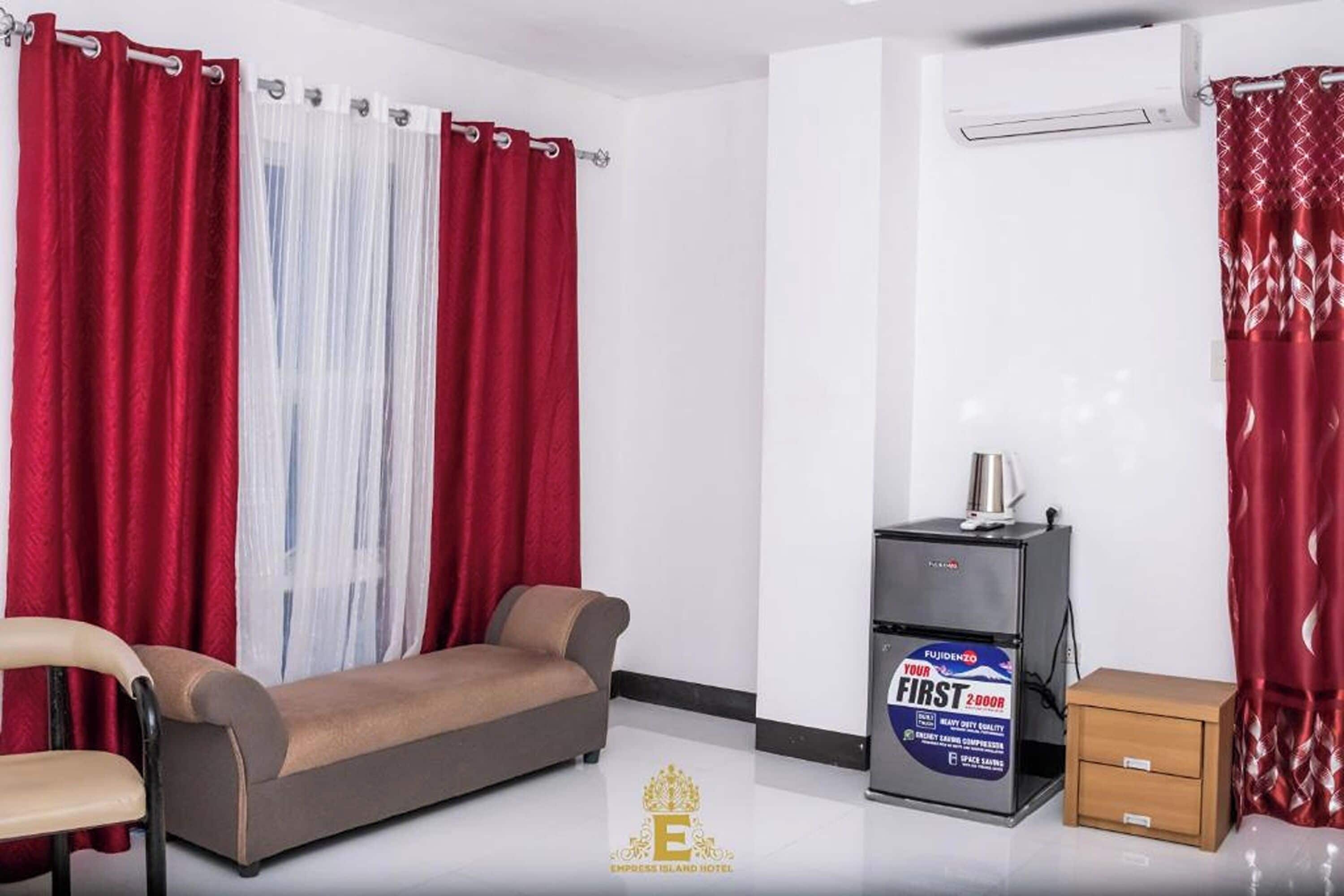 Free WiFi, bed sheets, wheelchair access