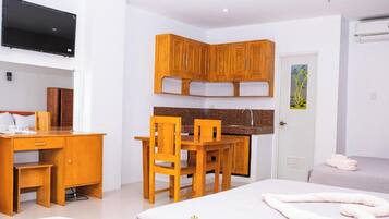 Free WiFi, bed sheets, wheelchair access