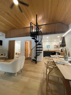 2 habitaciones, cuna de viaje, wifi gratis y ropa de cama