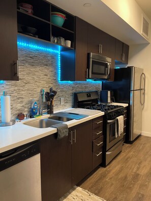 Private kitchen - Cozy Studio in DTLA (Los Angeles)