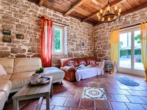 TV - Vacation home Petra by Interhome (Porec/Žbandaj)