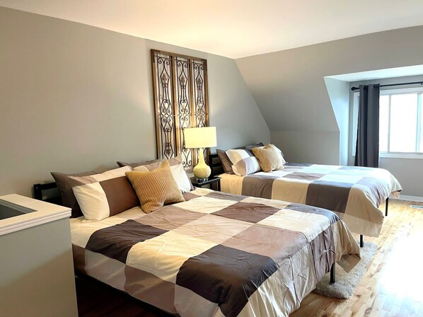 2 bedrooms, iron/ironing board, WiFi, bed sheets