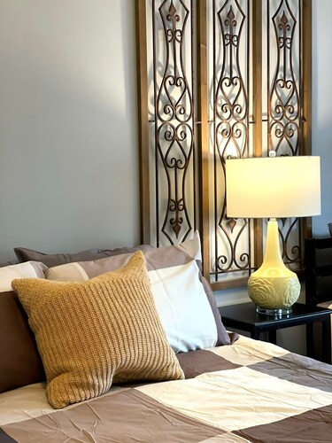 Superb Spacious Loft in Old Toronto close to Distillery District 