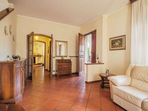 TV - Orchidea by Interhome (Camaiore)