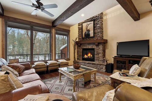 New! Next to Swan River, Flathead Lake, Downtown Bigfork
