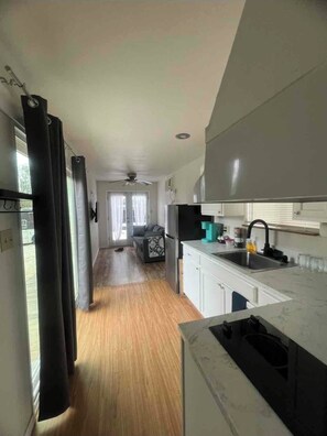 Bungalow, para no fumadores, cocineta | Cocina privada