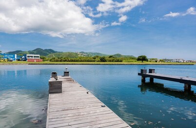 Condo for 4 max/sun sea and sand activities /private dock on back patio/