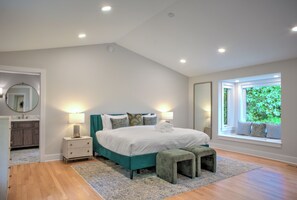 4 Schlafzimmer, Bügeleisen/Bügelbrett, WLAN, Bettwäsche