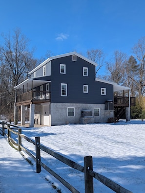 Exterior - Monroe Valley Guesthouse near Swatara State Park, Hershey, other attractions! (Jonestown)