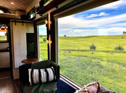 Magnolia Tiny House: Private Hot Tub, Lovely Views
