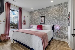 1 habitación, tabla de planchar con plancha, wifi y ropa de cama