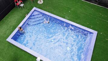 Alberca al aire libre