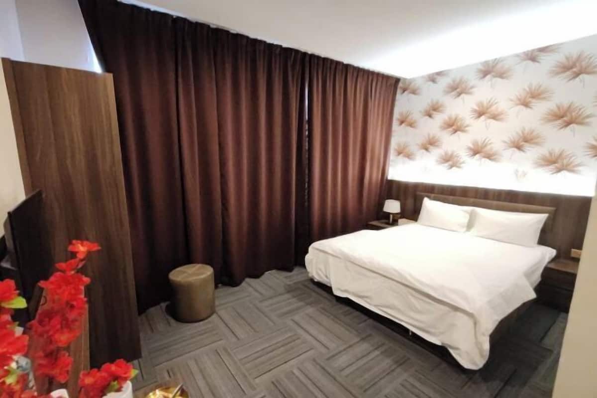 1 slaapkamer, een bureau, gratis wifi, beddengoed