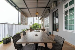 View from property - Take Guesthouse 2 (Jambi)