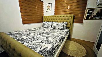 2 chambres, bureau, Wi-Fi gratuit, draps fournis